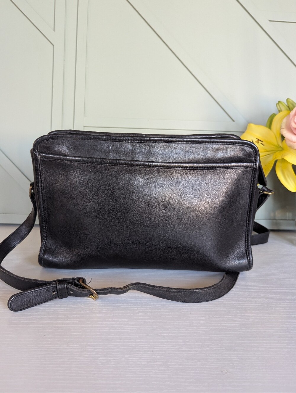 Vintage Coach Swagger Bag (Style 9931). It is a highly collectible the pre-1994 - Picture 1 of 12